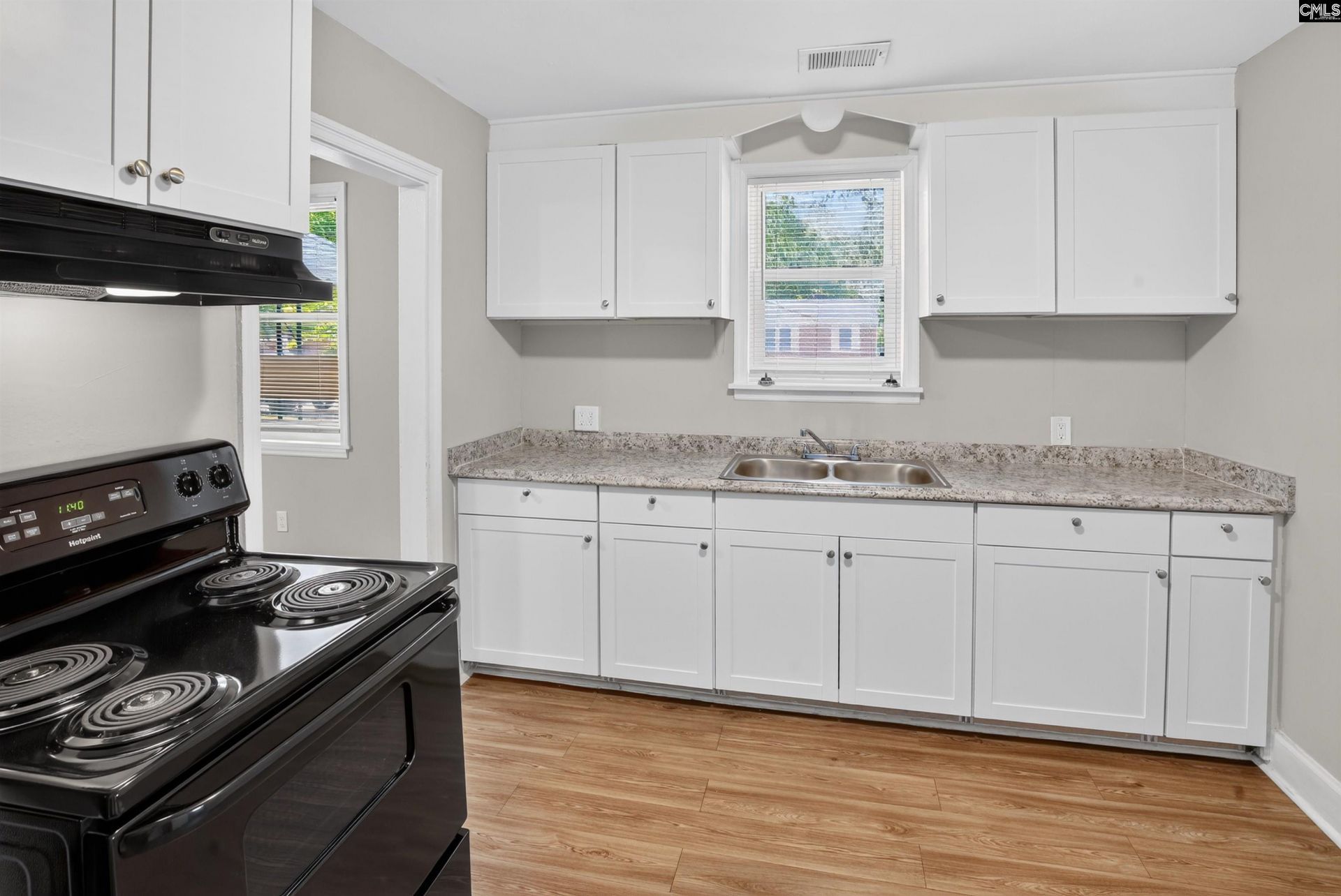 1118 Summerland Drive  Photo 13