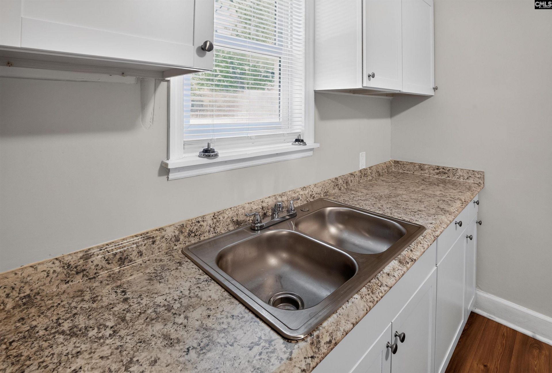 1118 Summerland Drive  Photo 17