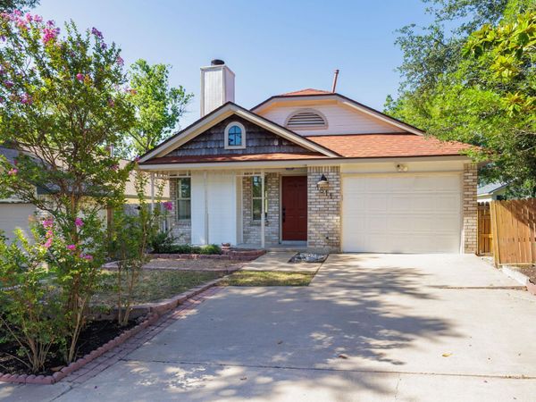 1811 Rainy Meadows DR, Austin, TX 78758