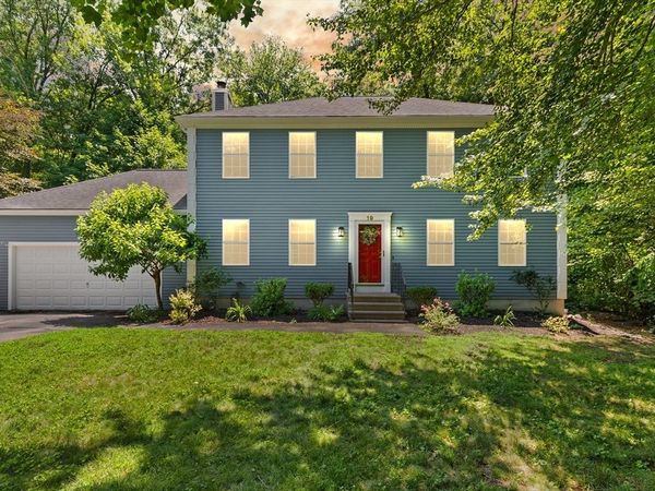 19 April Ln, Westford, MA 01886