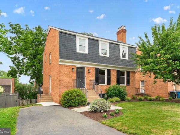 1240 PINE HILL ROAD , MCLEAN, VA 22101