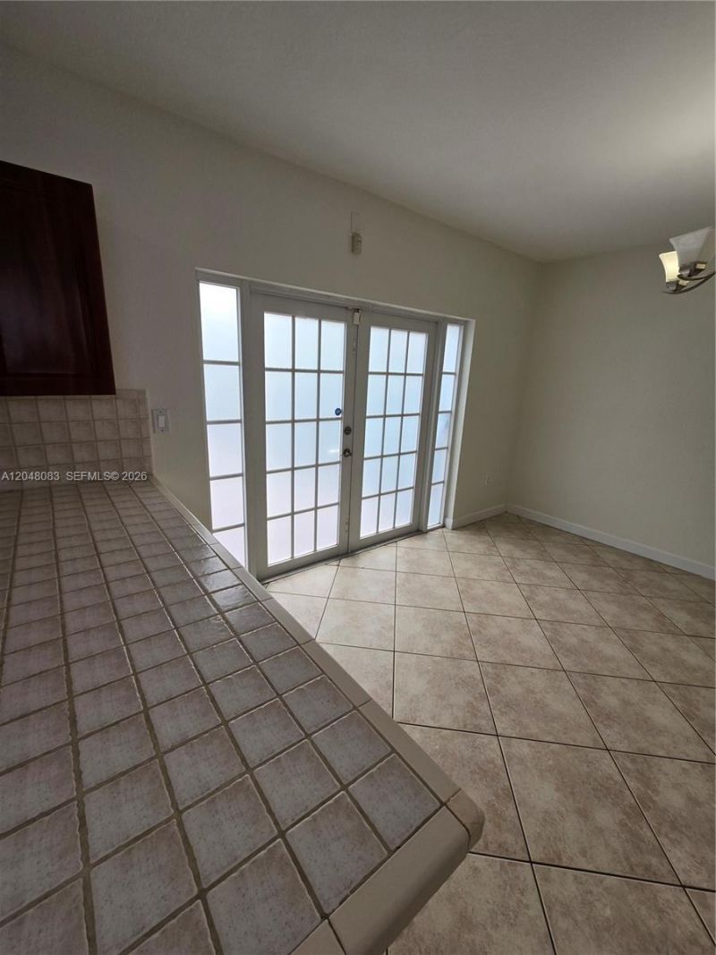 14758 SW 9th Ln, Miami, FL 33194 Photo