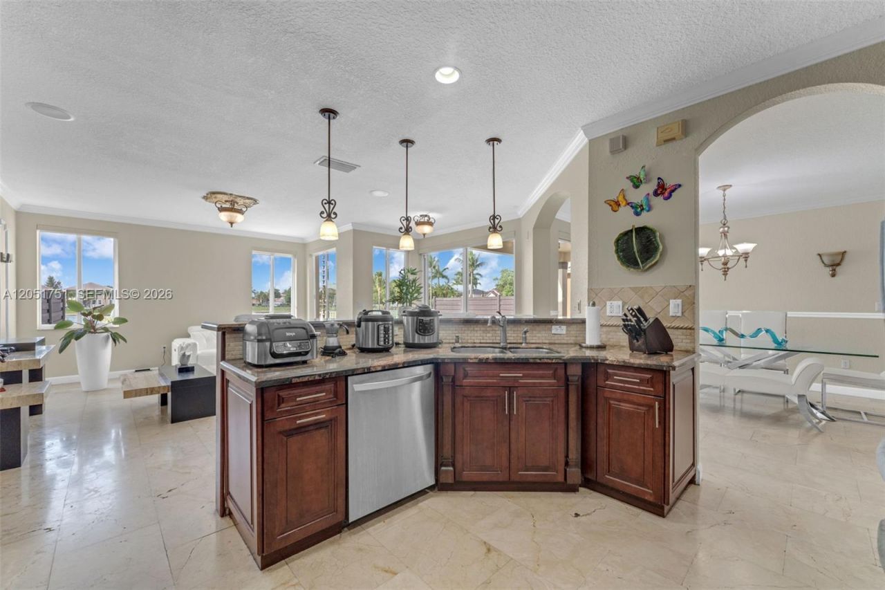 16237 SW 44th Ter , Miami, FL 33185 Photo