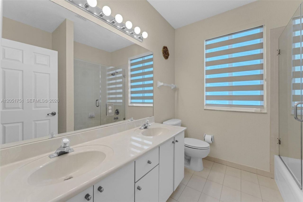 16237 SW 44th Ter , Miami, FL 33185 Photo