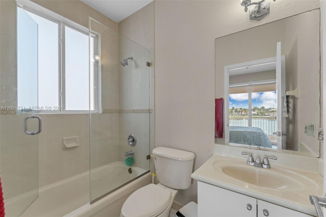 16237 SW 44th Ter , Miami, FL 33185 Photo