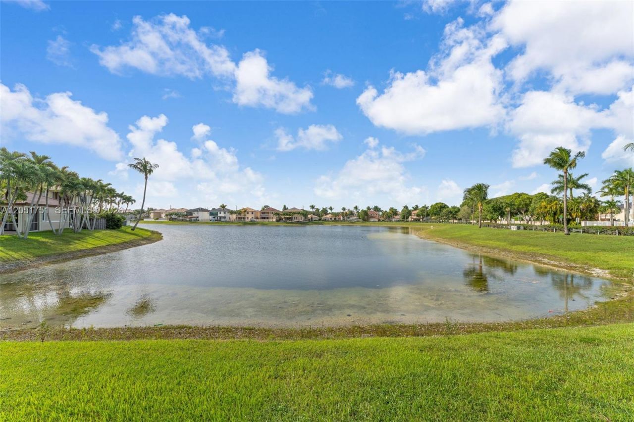 16237 SW 44th Ter , Miami, FL 33185 Photo