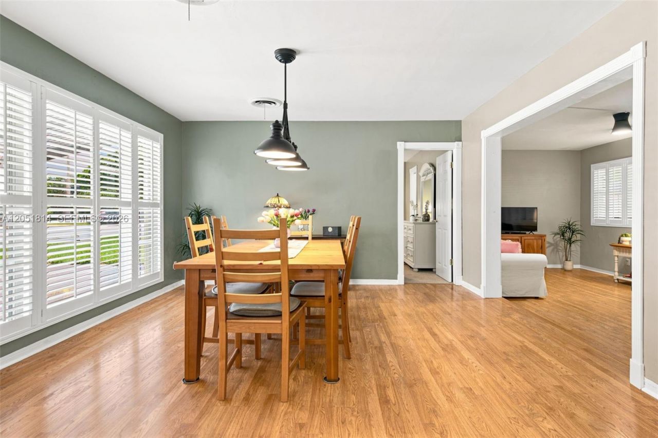 1700 N Park Rd , Hollywood, FL 33021 Photo