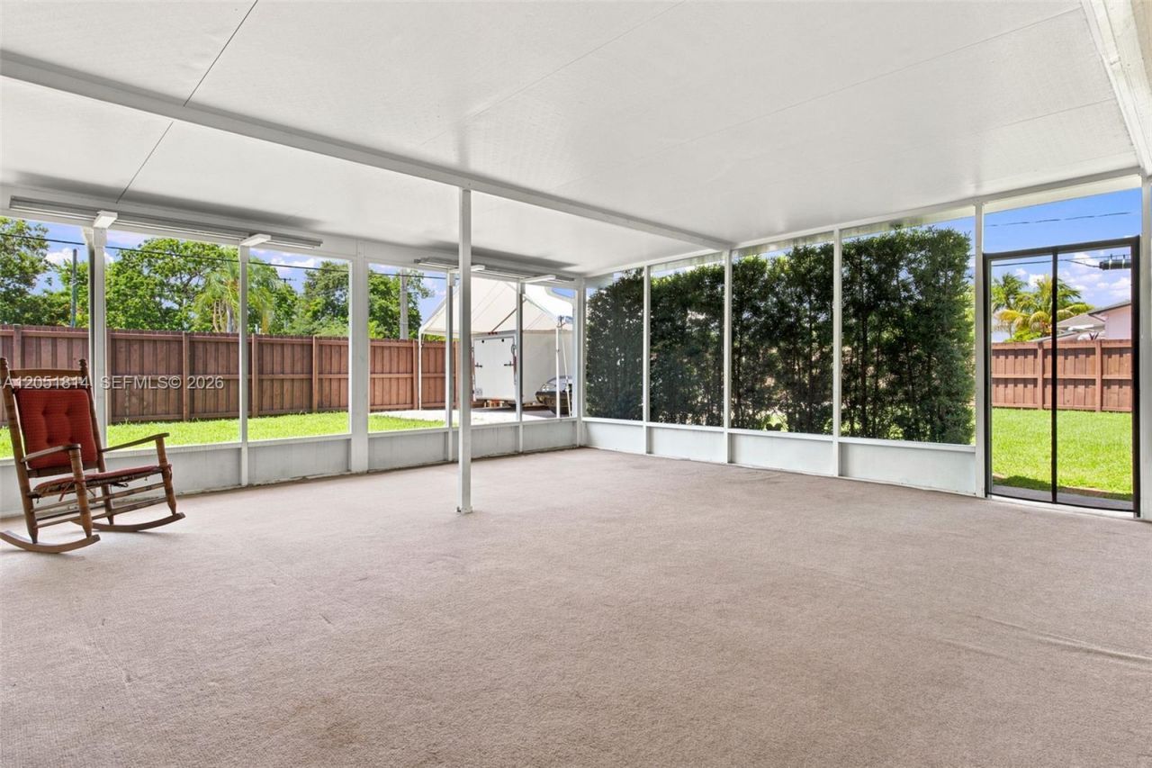 1700 N Park Rd , Hollywood, FL 33021 Photo