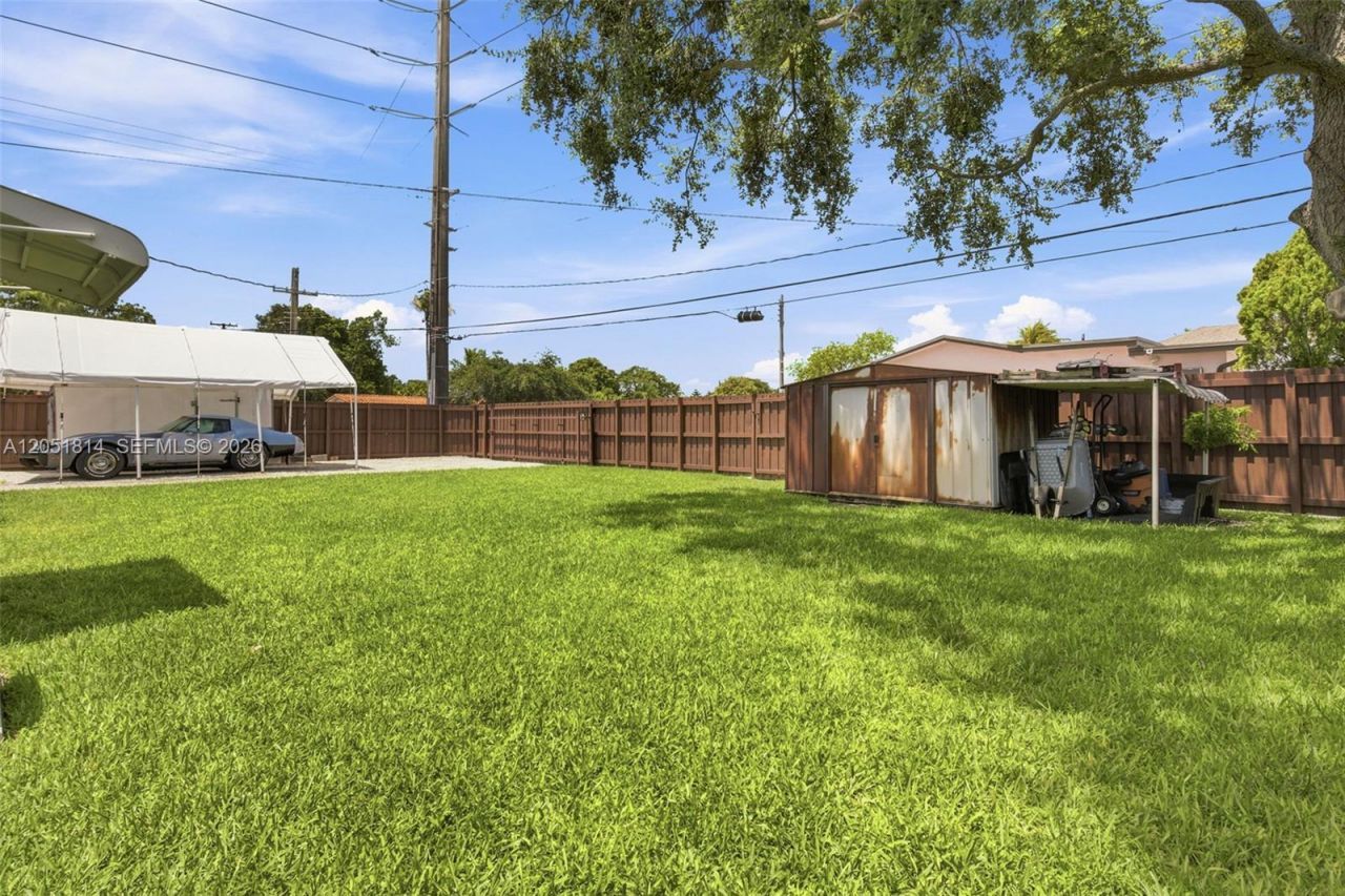 1700 N Park Rd , Hollywood, FL 33021 Photo