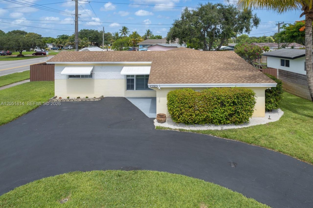 1700 N Park Rd , Hollywood, FL 33021 Photo
