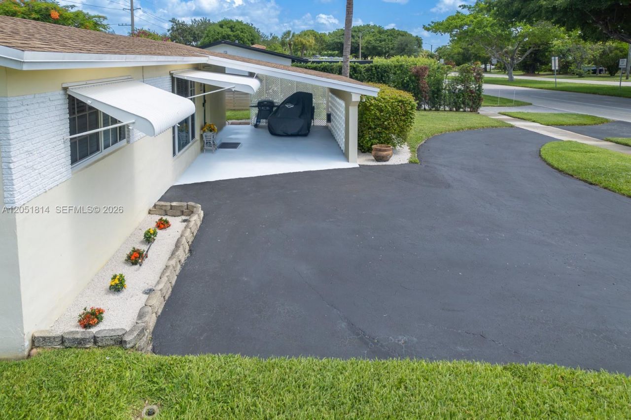 1700 N Park Rd , Hollywood, FL 33021 Photo