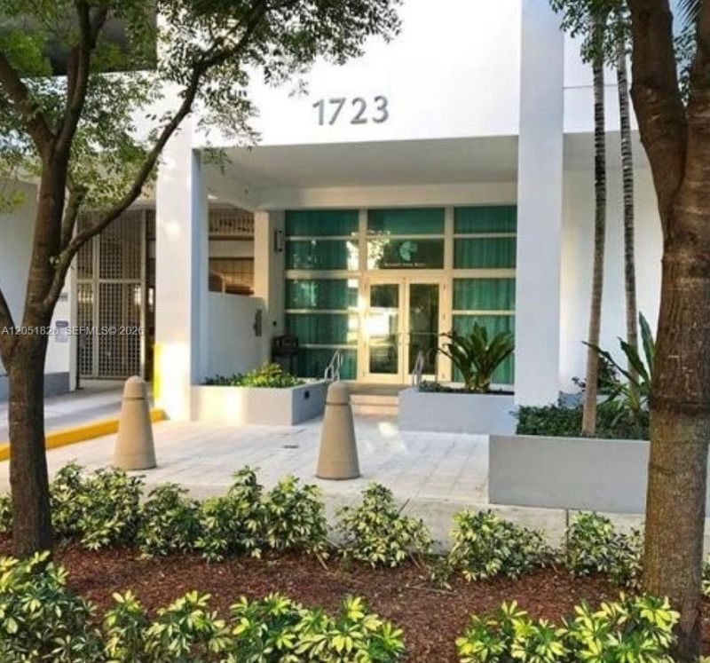 1723 SW 2nd Ave, Unit 704, Miami, FL 33129 Photo