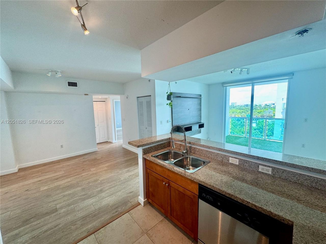 1723 SW 2nd Ave, Unit 704, Miami, FL 33129 Photo