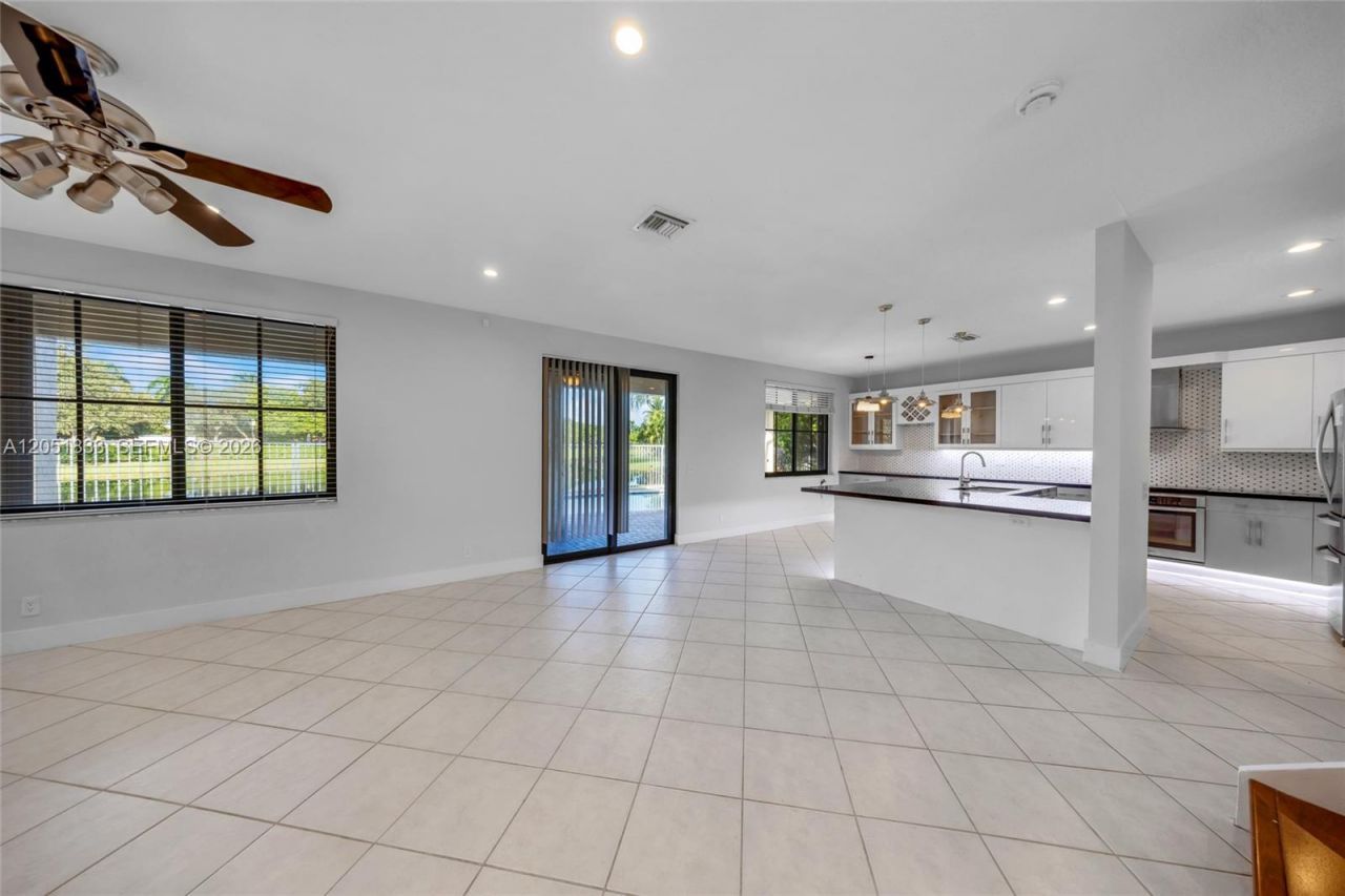 1538 Tamarind Ct , Weston, FL 33327 Photo