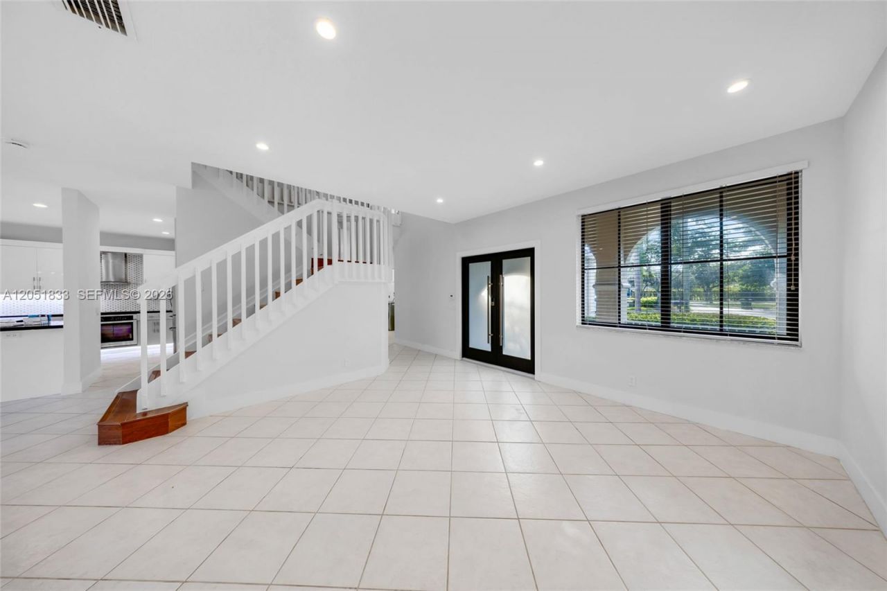1538 Tamarind Ct , Weston, FL 33327 Photo