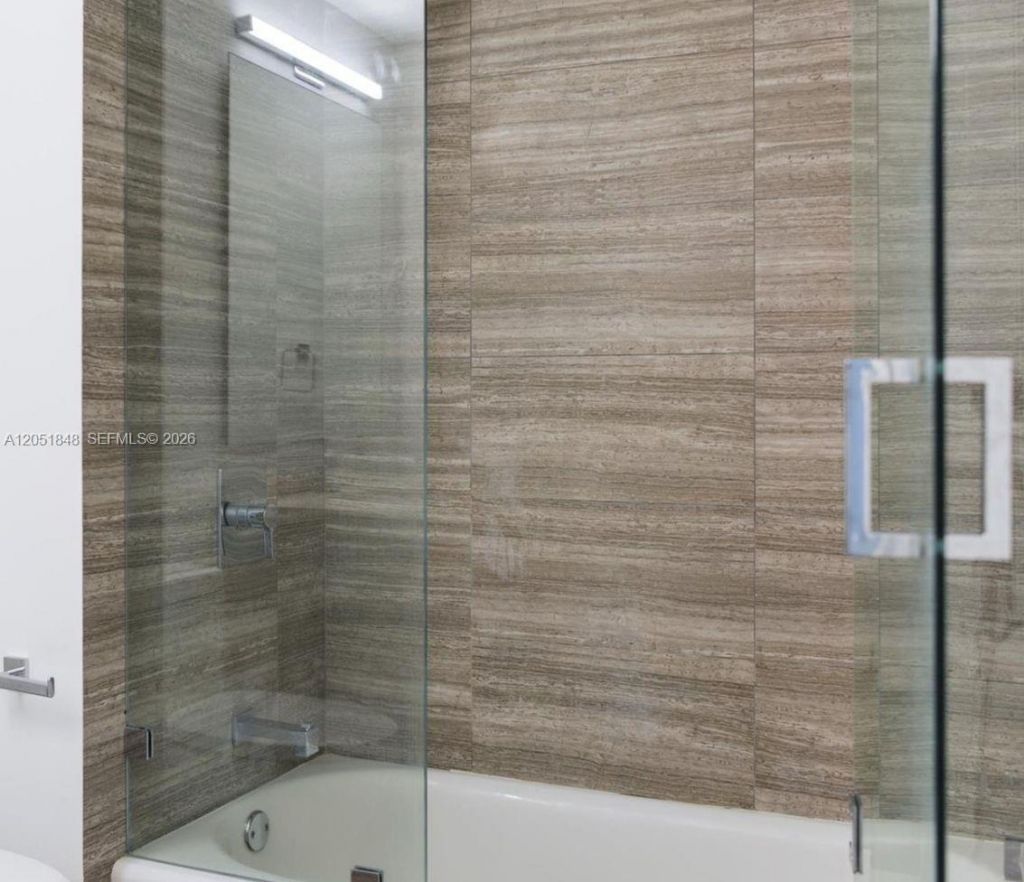 1010 Brickell Ave, Unit 3210, Miami, FL 33131 Photo