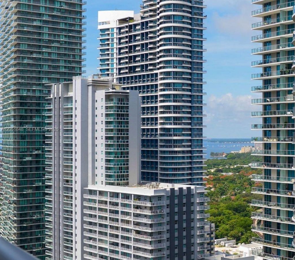 1010 Brickell Ave, Unit 3210, Miami, FL 33131 Photo