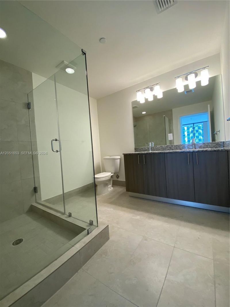 5350 NW 84th Ave , Unit 706, Doral, FL 33166 Photo