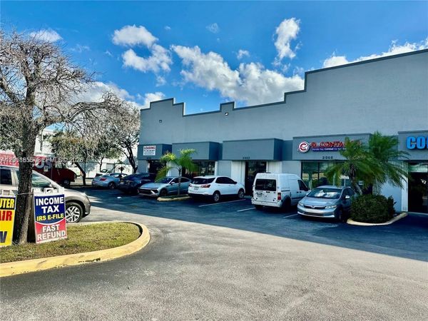 2562 W 84th St , Unit 8-A, Hialeah, FL 33016