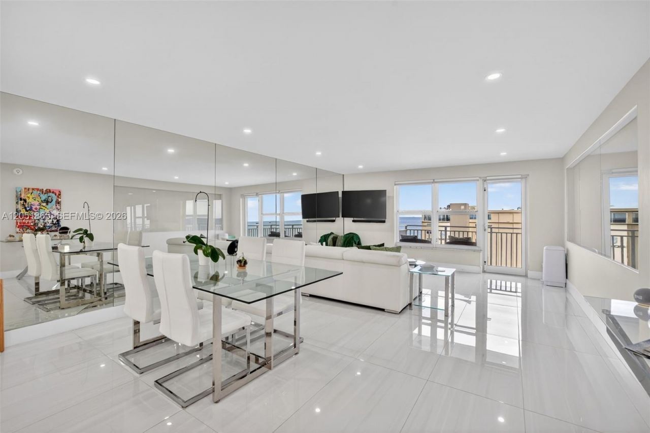 3000 E Sunrise Blvd, Unit 14C, Fort Lauderdale, FL 33304 Photo