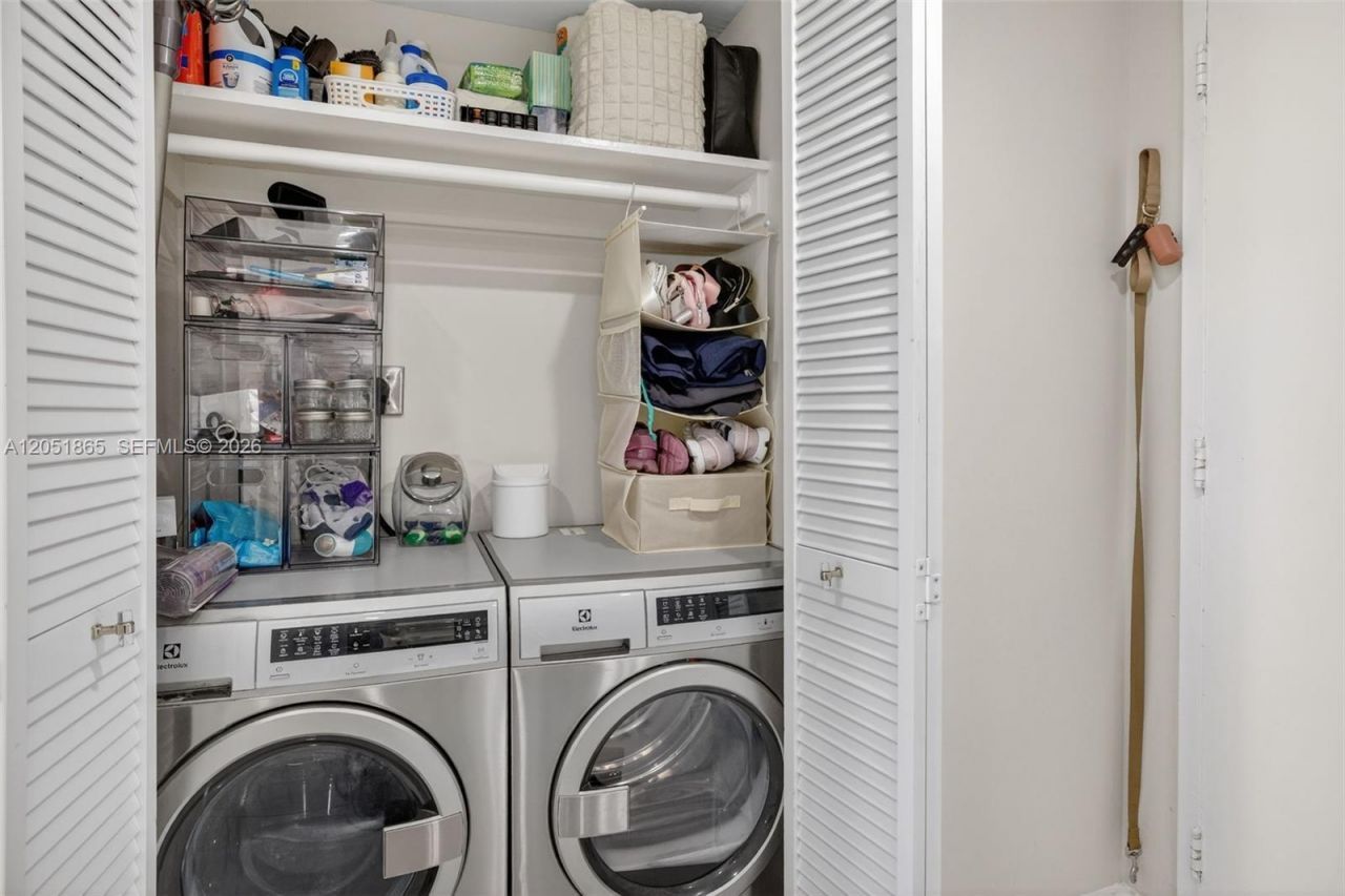 3000 E Sunrise Blvd, Unit 14C, Fort Lauderdale, FL 33304 Photo