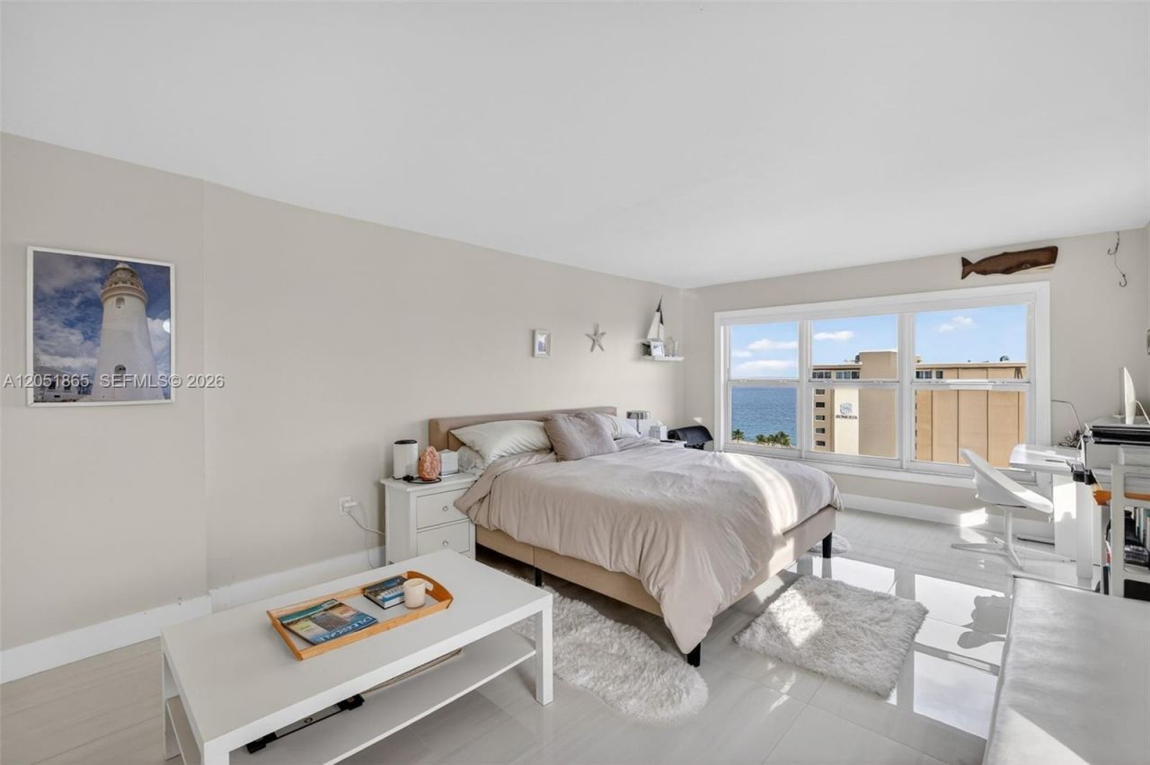3000 E Sunrise Blvd, Unit 14C, Fort Lauderdale, FL 33304 Photo