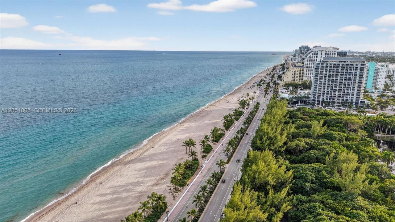 3000 E Sunrise Blvd, Unit 14C, Fort Lauderdale, FL 33304 Photo