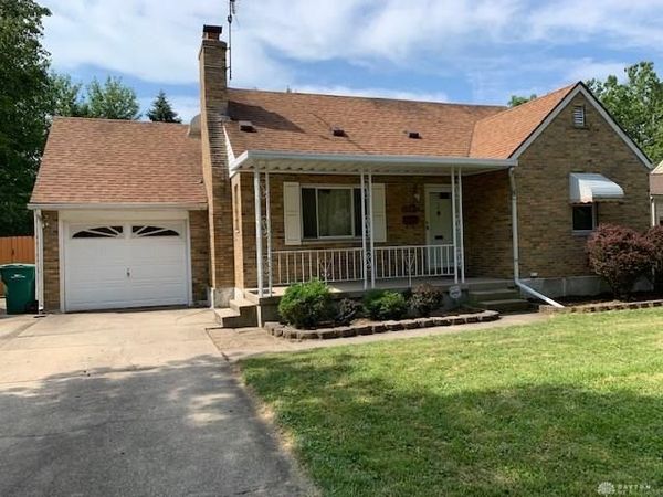 512 Carrlands Drive, Kettering, OH 45429