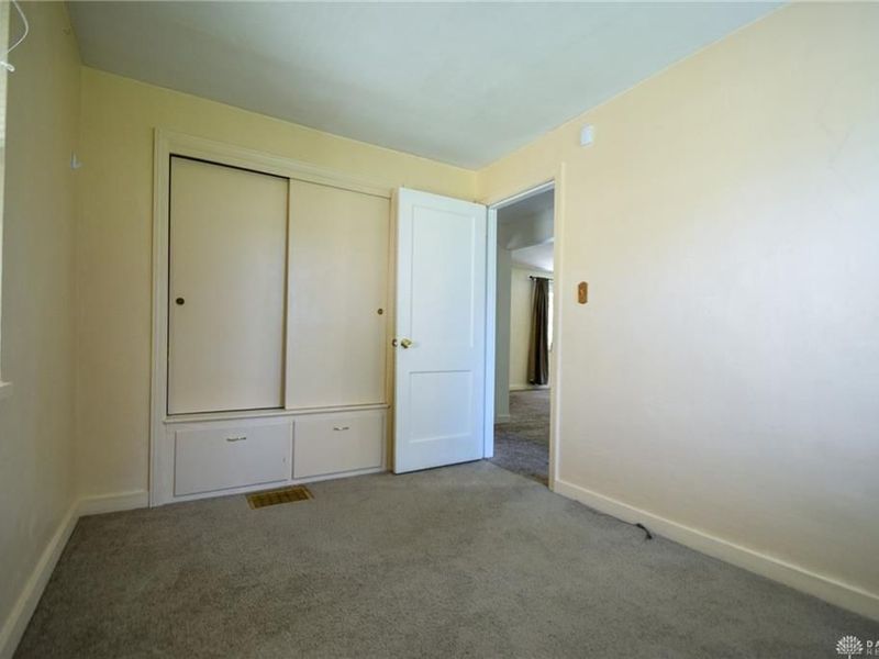 512 Carrlands Drive, Kettering, OH 45429 Photo 14