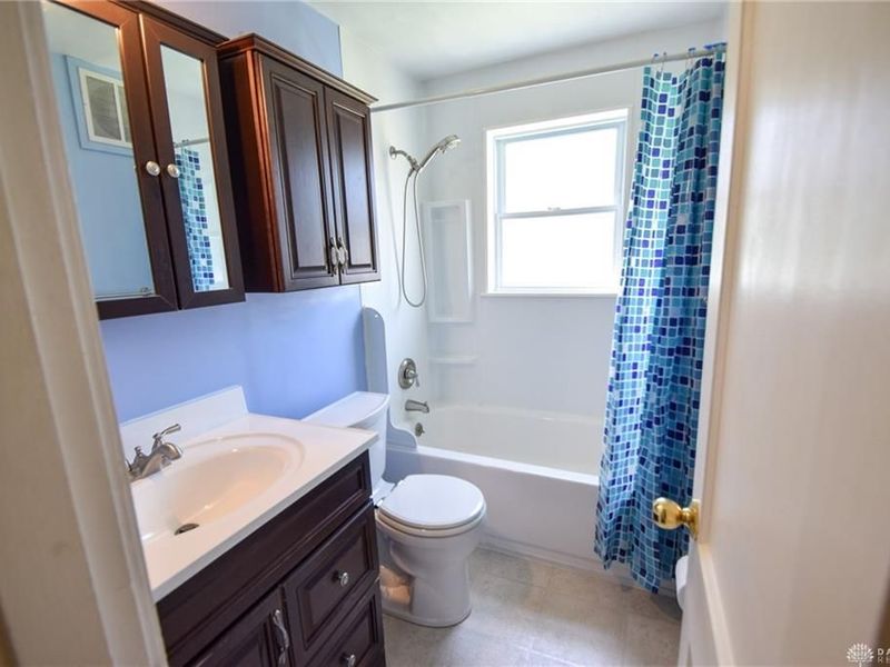 512 Carrlands Drive, Kettering, OH 45429 Photo 15