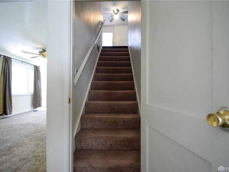 512 Carrlands Drive, Kettering, OH 45429 Photo 18