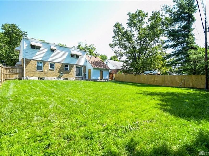 512 Carrlands Drive, Kettering, OH 45429 Photo 26