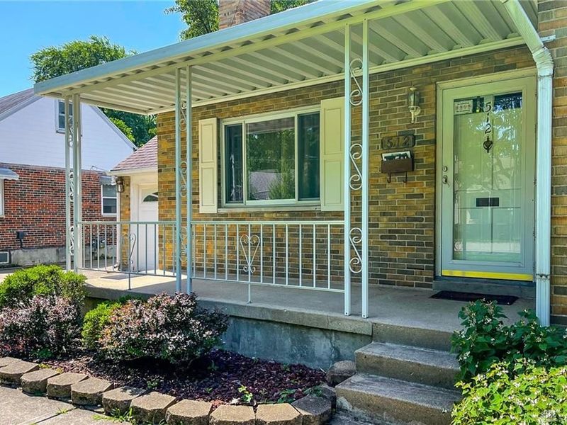 512 Carrlands Drive, Kettering, OH 45429 Photo 4