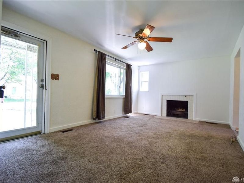 512 Carrlands Drive, Kettering, OH 45429 Photo 5