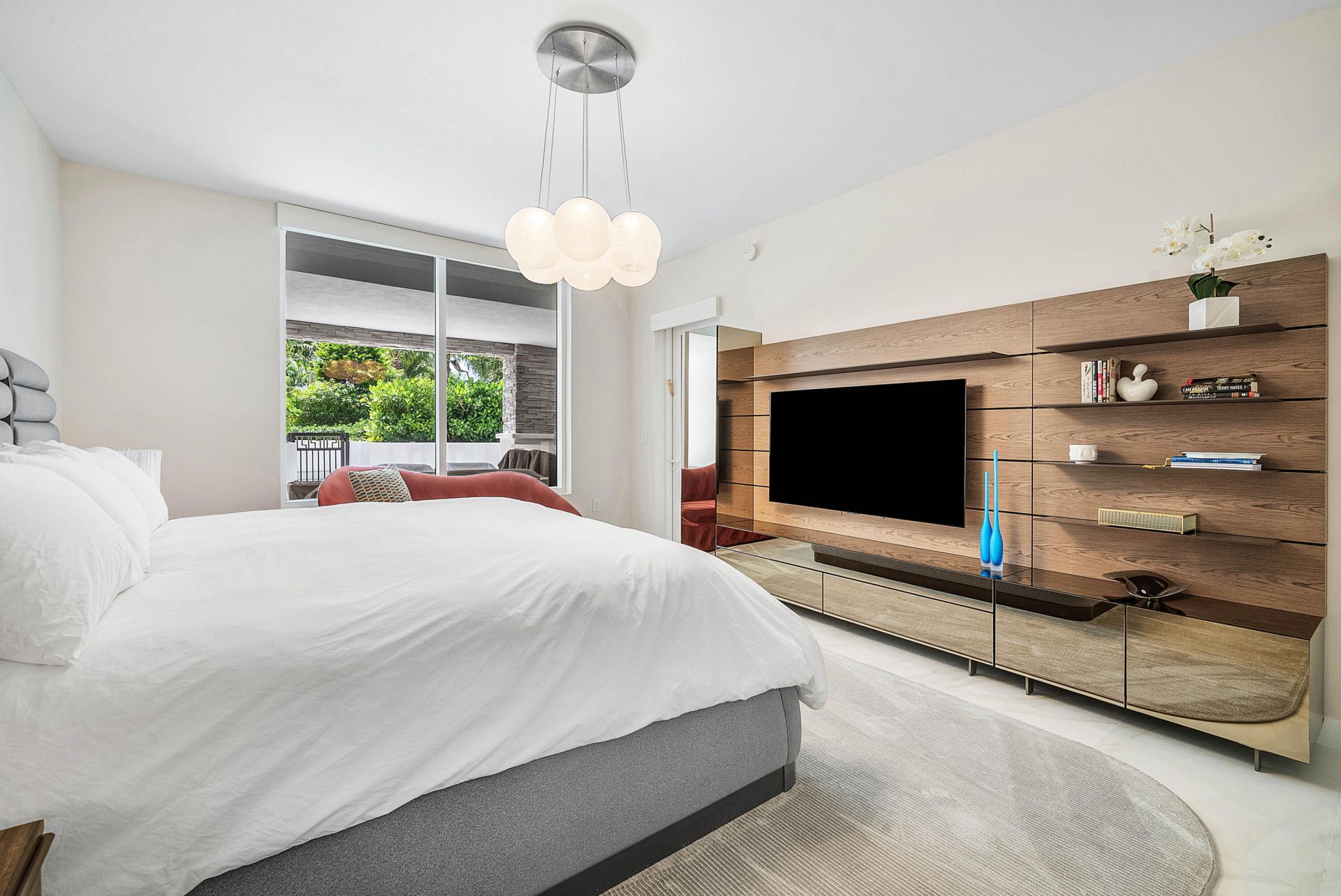 220 SE Mizner Boulevard, Unit 205, Boca Raton, FL 33432 Photo
