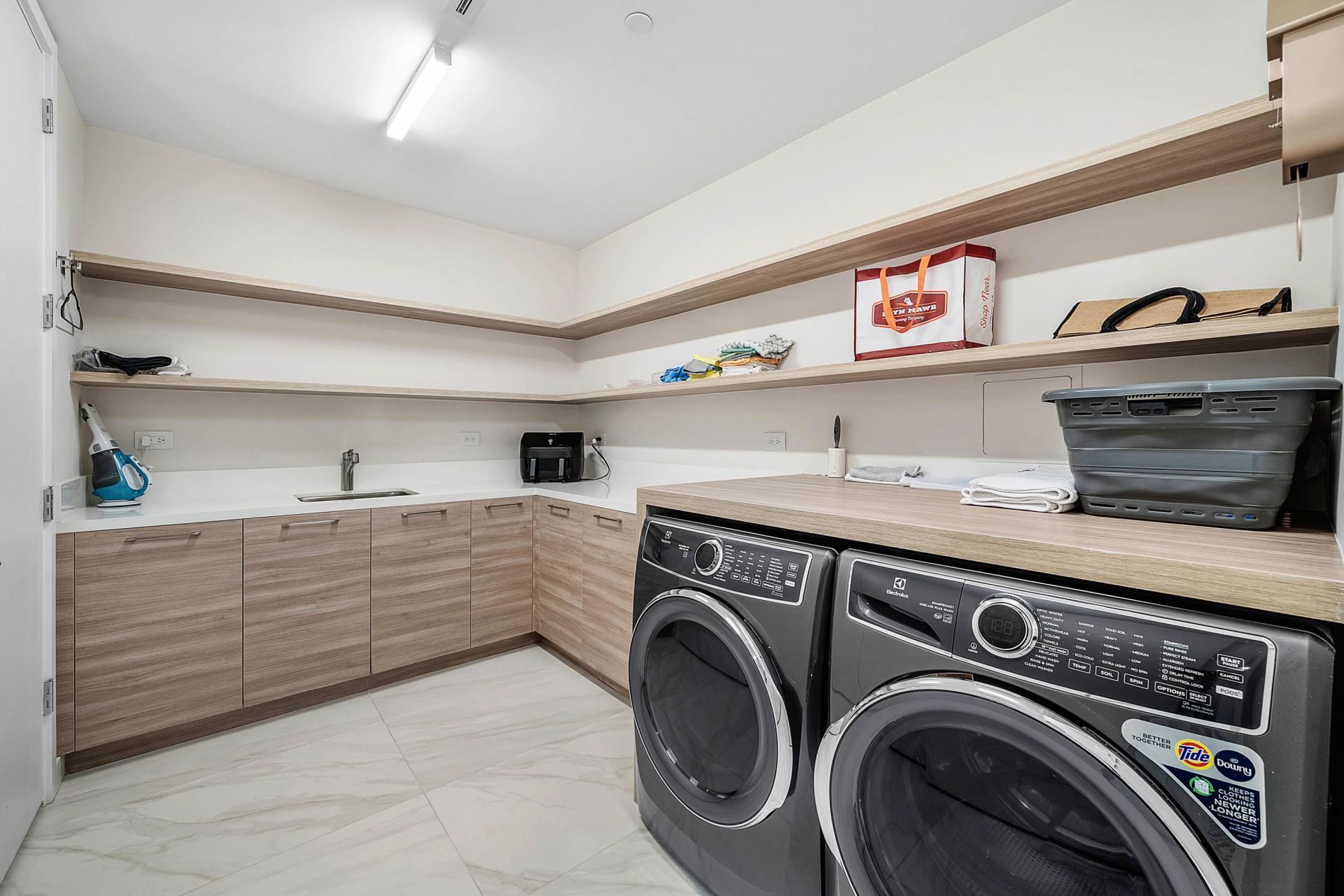 220 SE Mizner Boulevard, Unit 205, Boca Raton, FL 33432 Photo