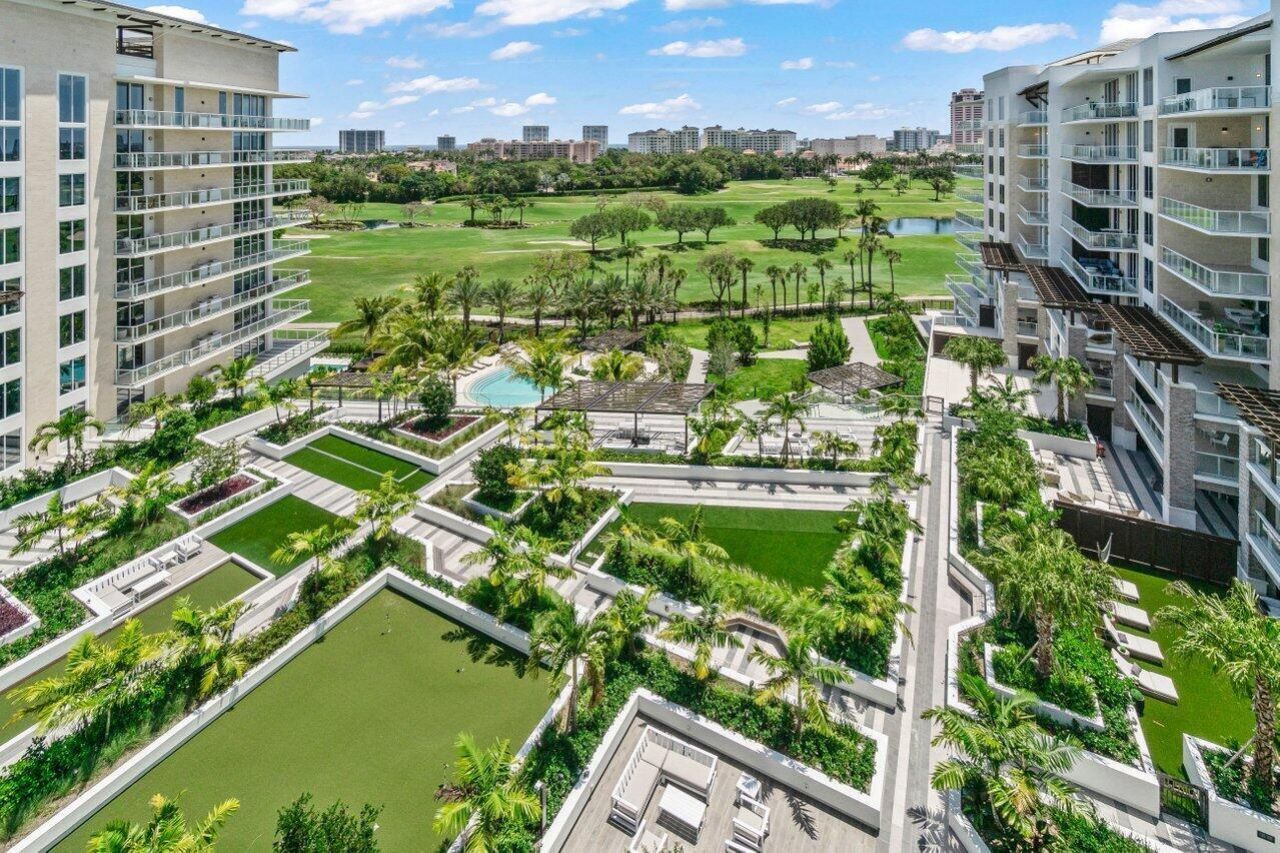 220 SE Mizner Boulevard, Unit 205, Boca Raton, FL 33432 Photo