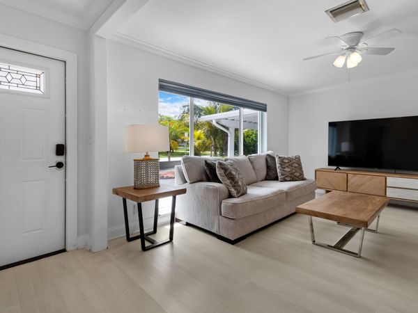 5541 NE 19th Avenue, Fort Lauderdale, FL 33308