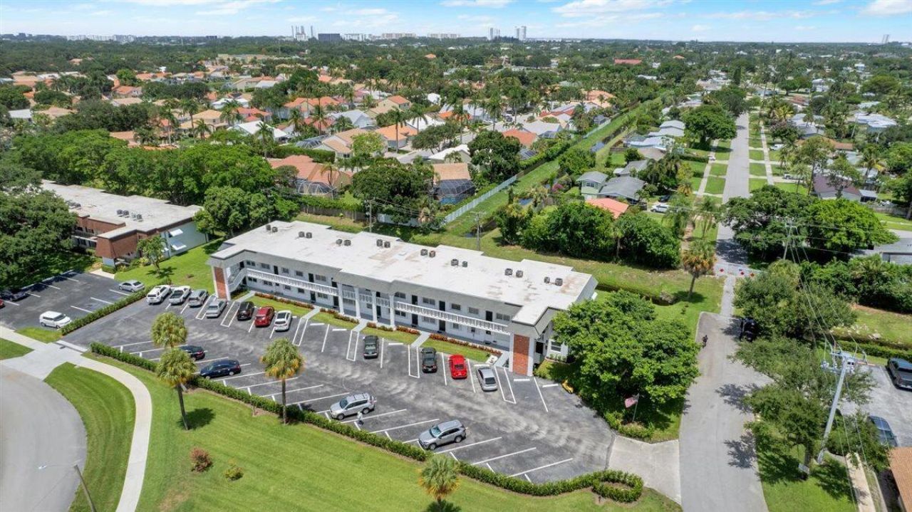 10000 Meridian Way N, Unit 15, Palm Beach Gardens, FL 33410 Photo
