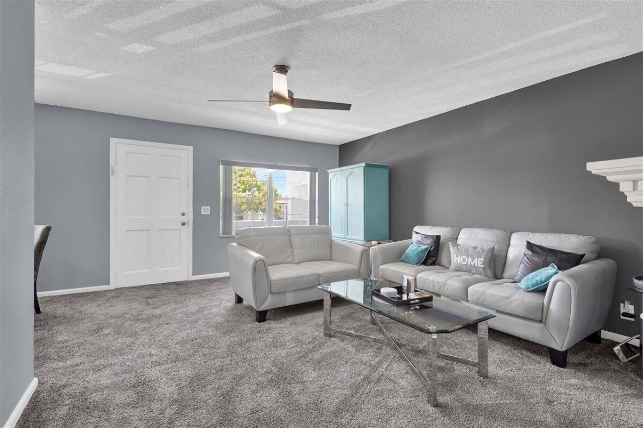10000 Meridian Way N, Unit 15, Palm Beach Gardens, FL 33410 Photo
