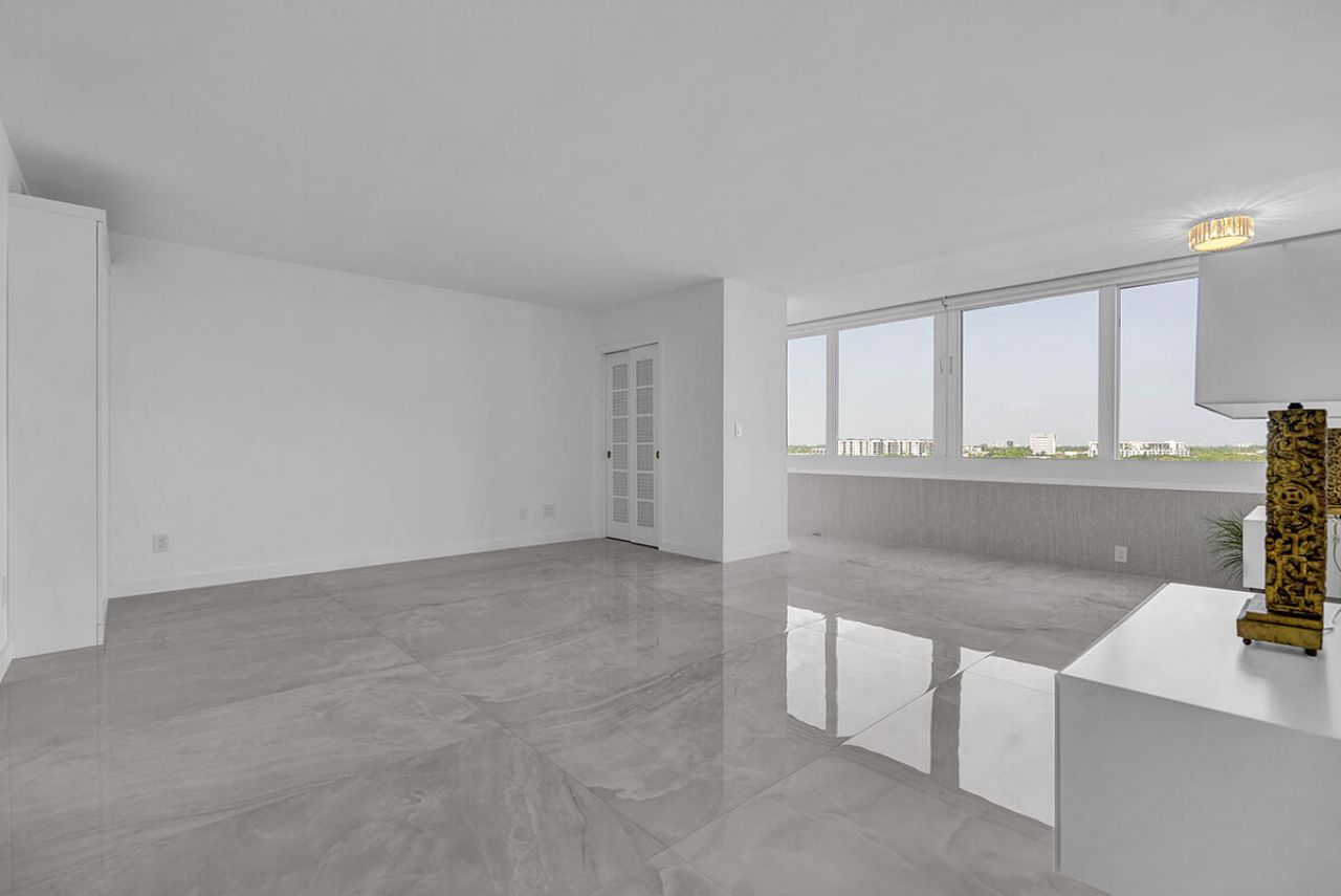 201 N Riverside Drive, Unit 802, Pompano Beach, FL 33062 Photo