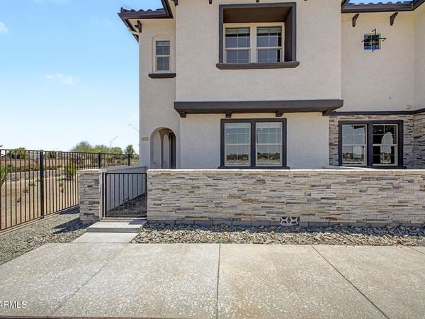 13975 W Luke 171 Parkway, Surprise, AZ 85374