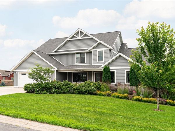 706 Derek Ln, Viroqua, WI 54665