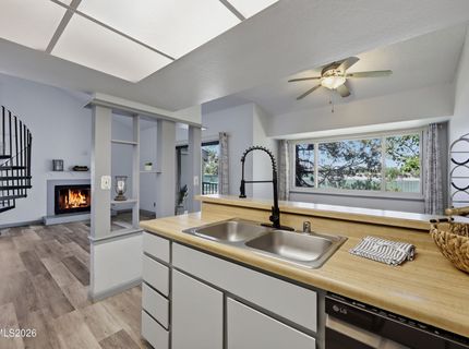 2362 Roundhouse Road, Sparks, NV 89431 Photo