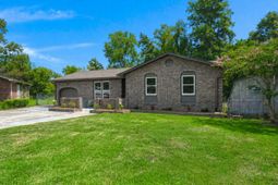 313 Pine Cone Court photo 4