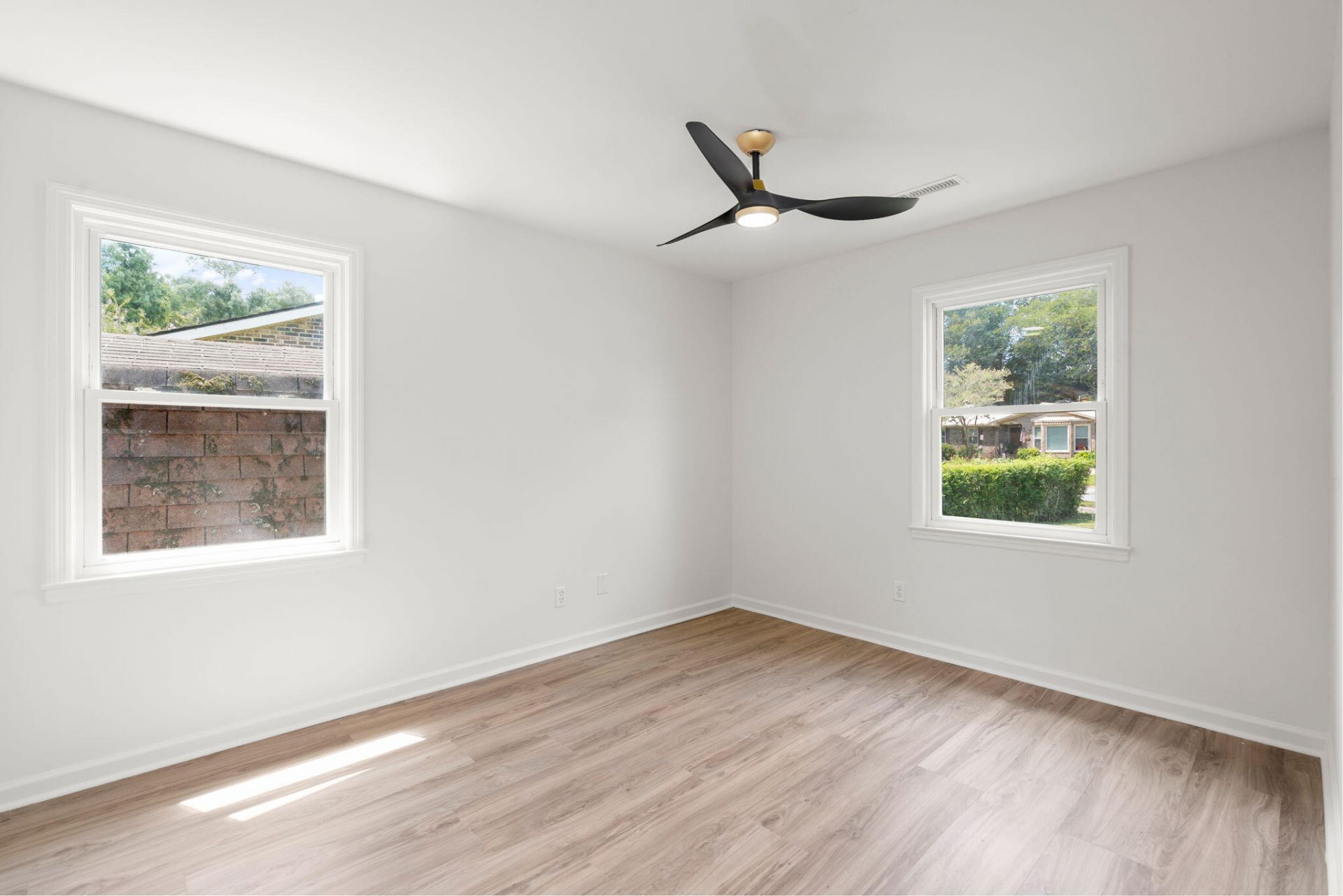 313 Pine Cone Court Photo 23