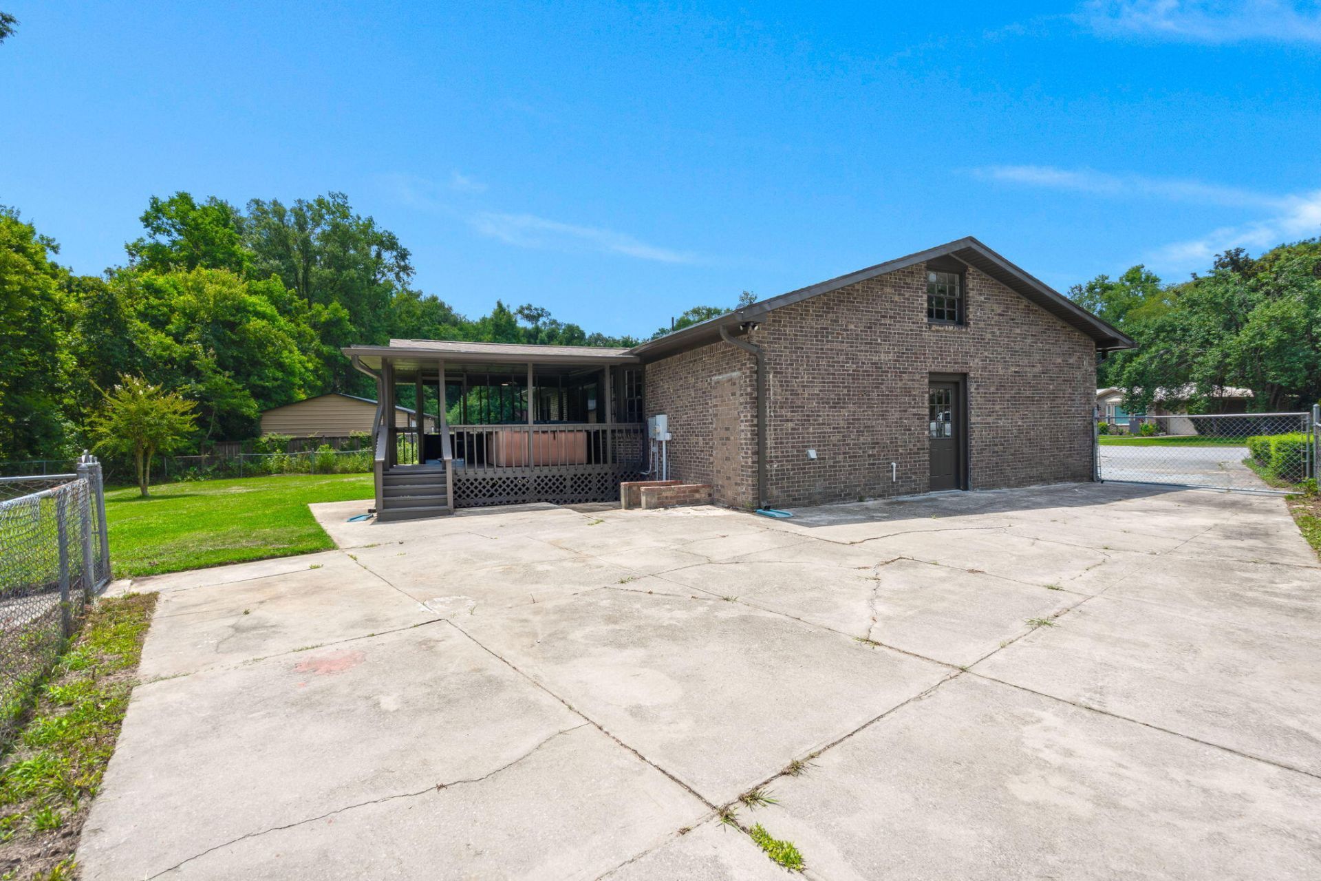 313 Pine Cone Court Photo 27
