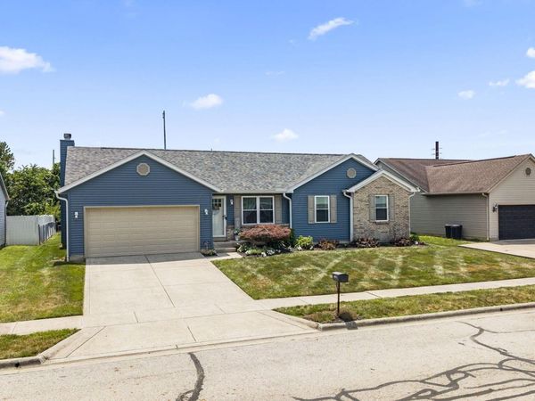 44 Ashton Drive, Ashville, OH 43103