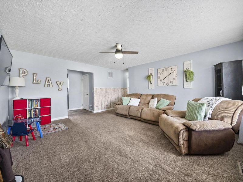 44 Ashton Drive, Ashville, OH 43103 Photo 9