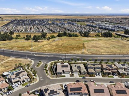3001 Mosaic Way, Roseville, CA 95747 Photo